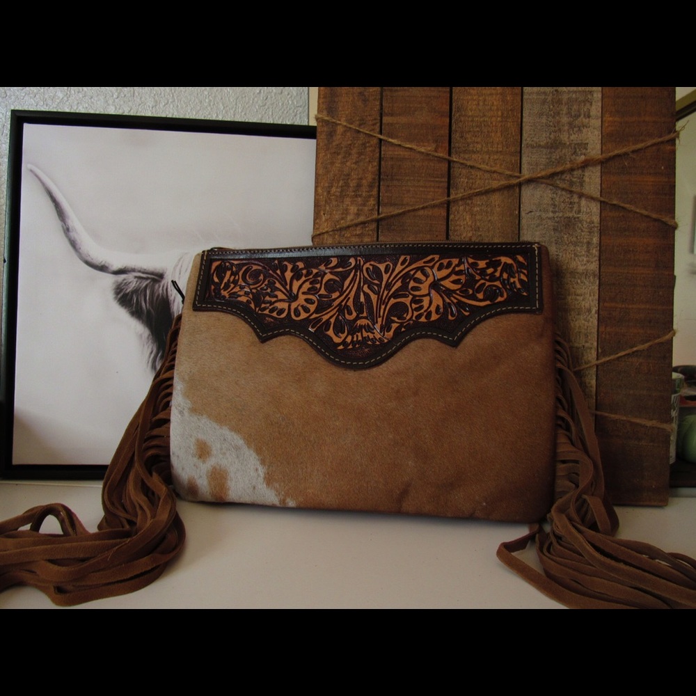 Myra Bag Crossbody
